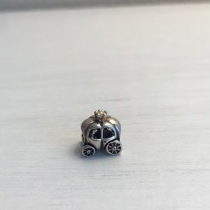 Pandora royal carriage charm